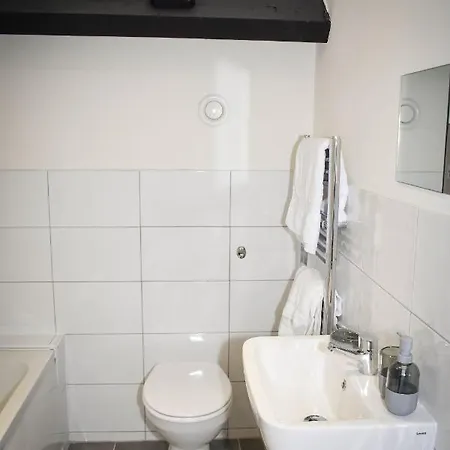 K Suites - Conditioning House Apartment *