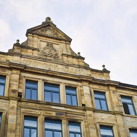 K Suites - Conditioning House Bradford (West Yorkshire)