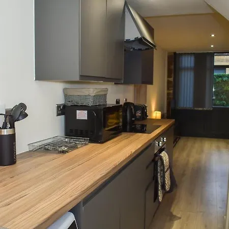 K Suites - Conditioning House Apartment